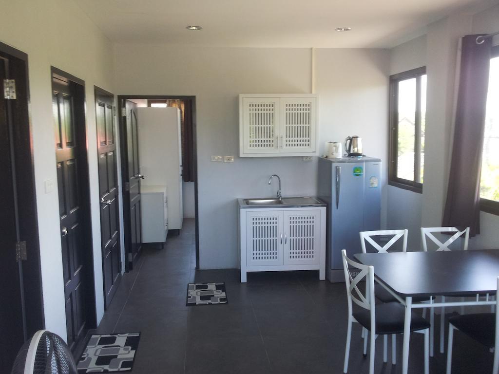 Living Room Apartments Bang Lut Beach Khaolak Bang Sak 部屋 写真