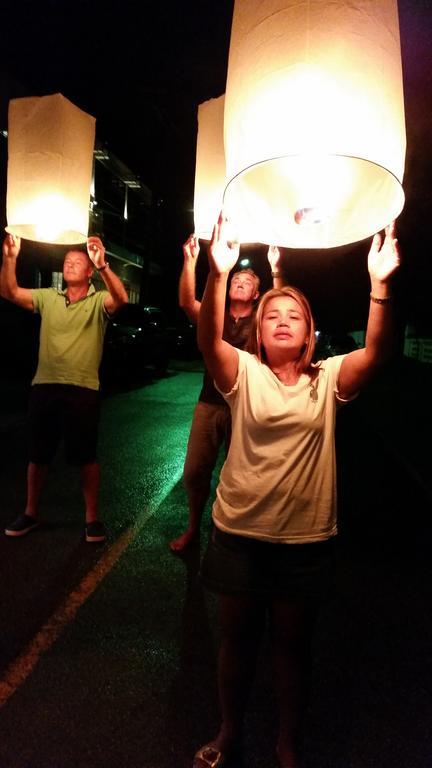 Living Room Apartments Bang Lut Beach Khaolak Bang Sak エクステリア 写真